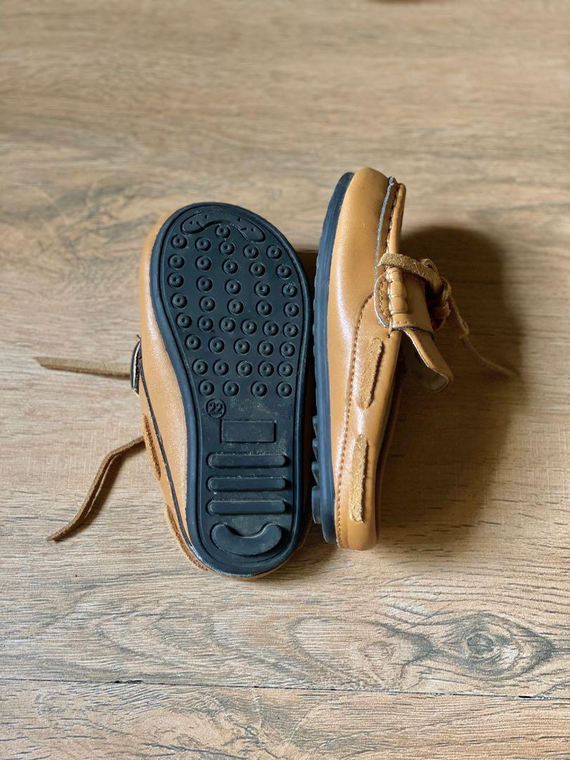Baby Boy Shoes (Category: Babies & Kids Fashion) located in San Pablo. Submitted by cgpreloved_ (Listing ID 1092824484, Image 2). Description: 9/10 condition. 5inches Fits 7-18mos. .