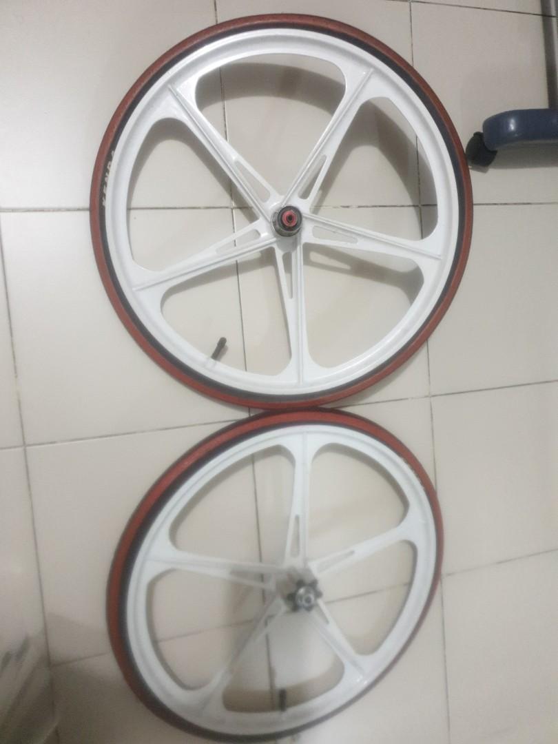 Bicycle White Rim, Sports Equipment, Bicycles & Parts, Parts ...