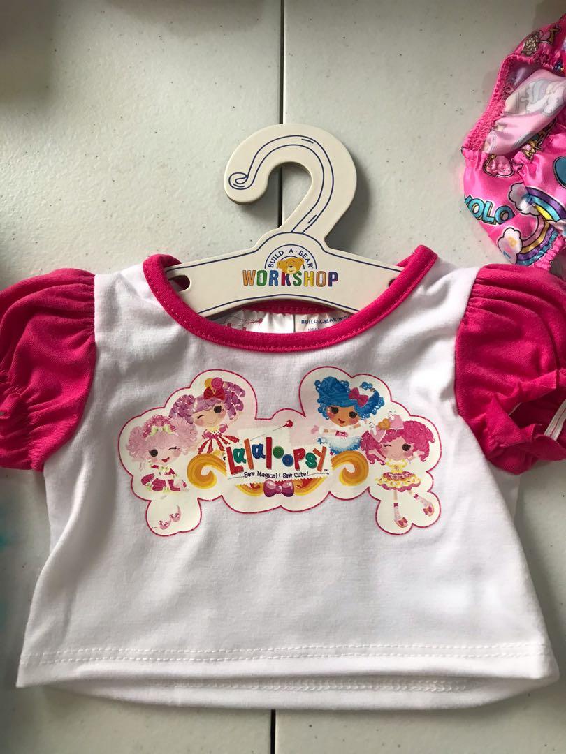 Build a bear (Category: Plushies & Soft Toys) located in Quezon City. Submitted by mitchapple88 (Listing ID 1092920128, Image 1). Description: .