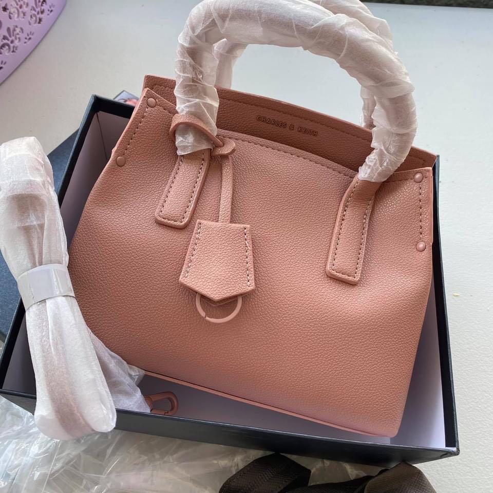 Charles and keith tuck in flap bag online
