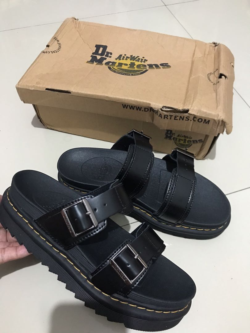 Harga sandal dr hotsell martens