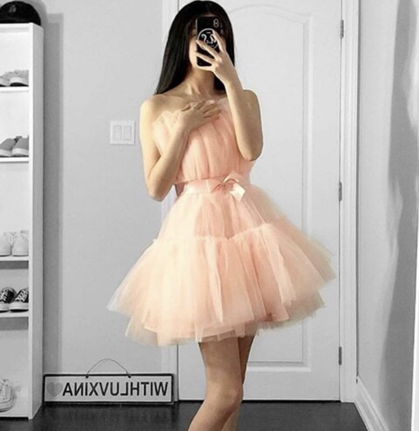 RUSH NEGOTIABLE GIAMBATTISTA VALLI X H M KENDALL JENNER INSP DRESS