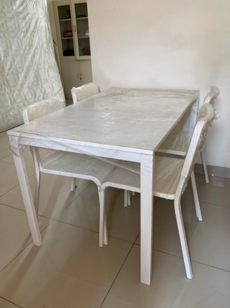 Ikea Dining Table 4 Chair
