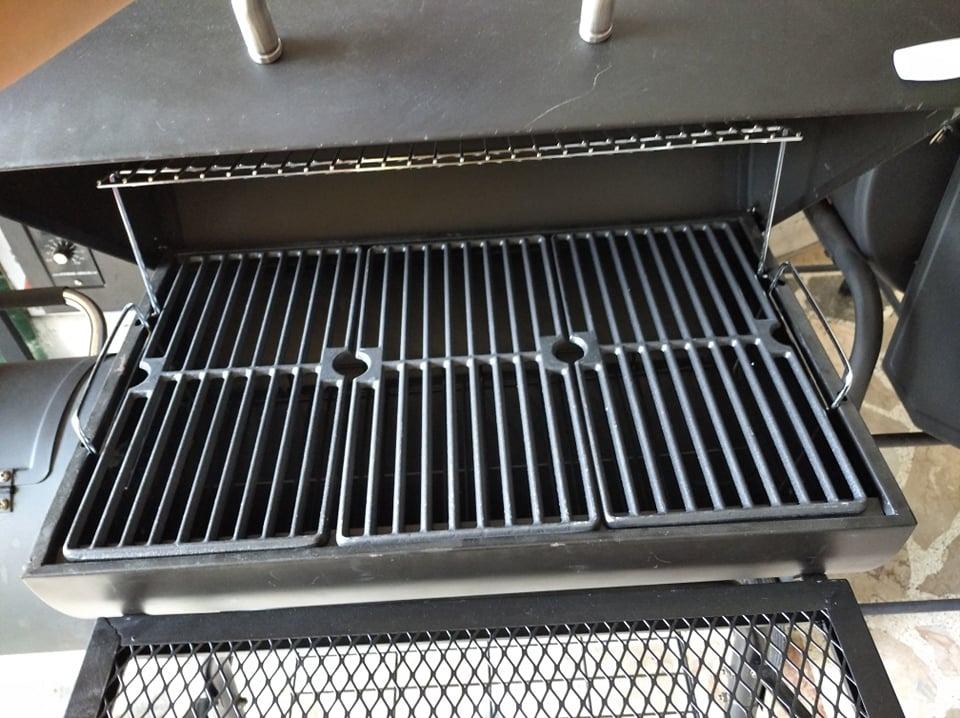 Jumbuck Charcoal Offset Smoker BBQ, TV & Home Appliances, Kitchen