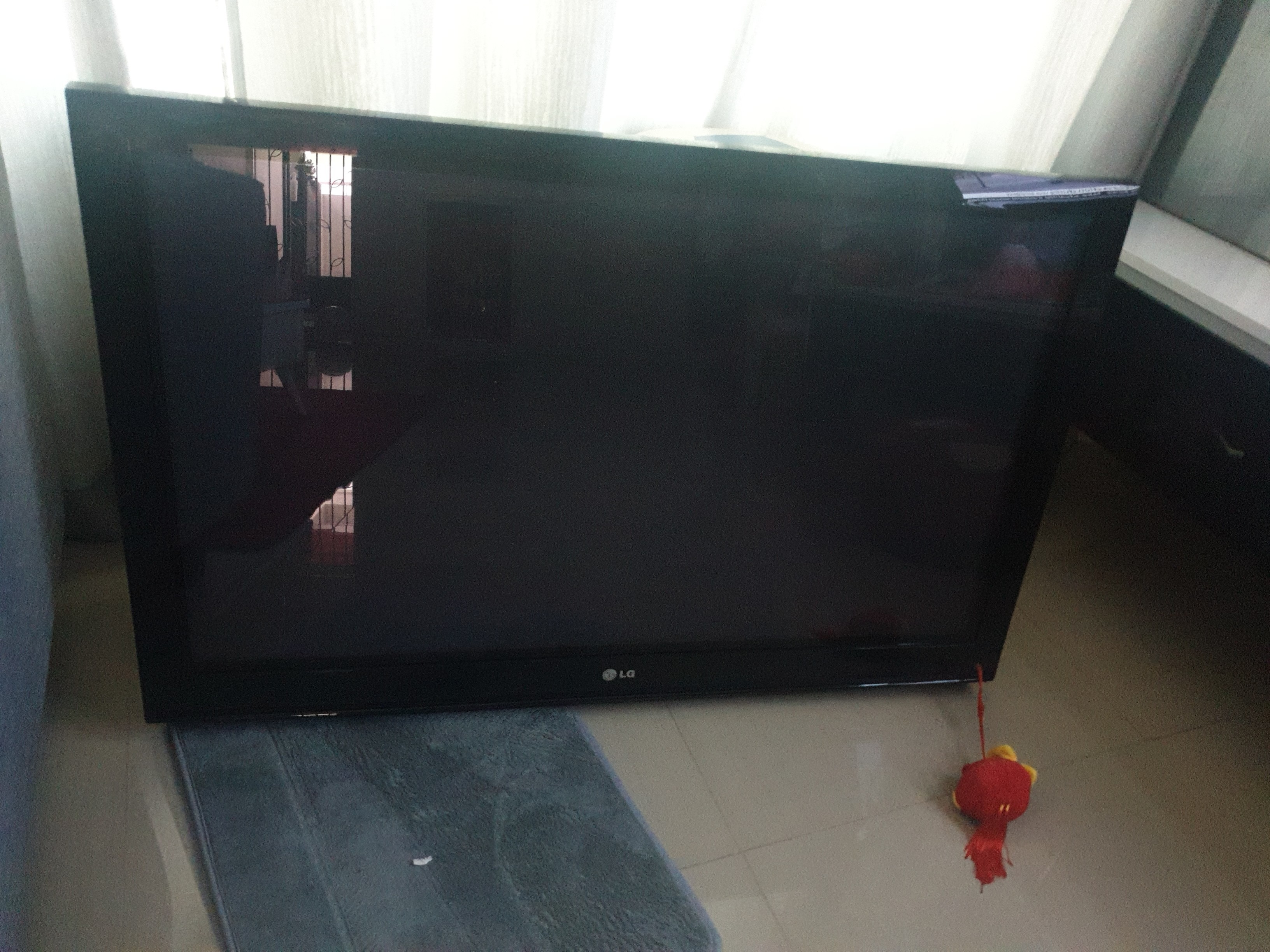 LG Plasma TV 42 inch, TV & Home Appliances, TV & Entertainment, TV on