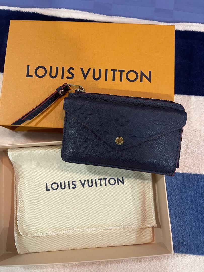 LV CARD HOLDER RECTO VERSO, Women's Fashion, Bags & Wallets, Wallets & Card  Holders on Carousell