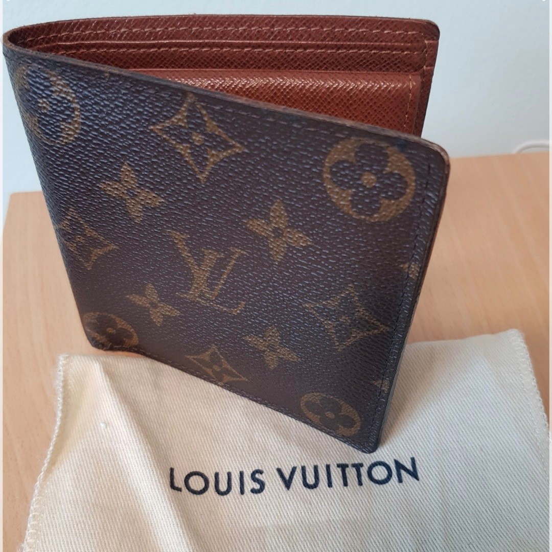 Key pouch leather small bag Louis Vuitton Grey in Leather  25882453