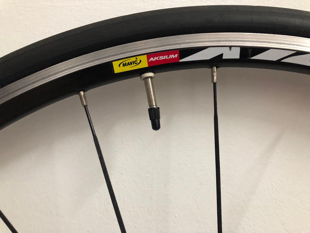 Aksium 700 road on sale bike wheels