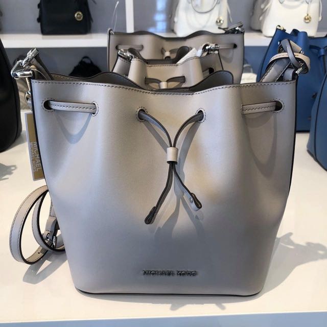 Michael kors eden bucket bag in pearl grey