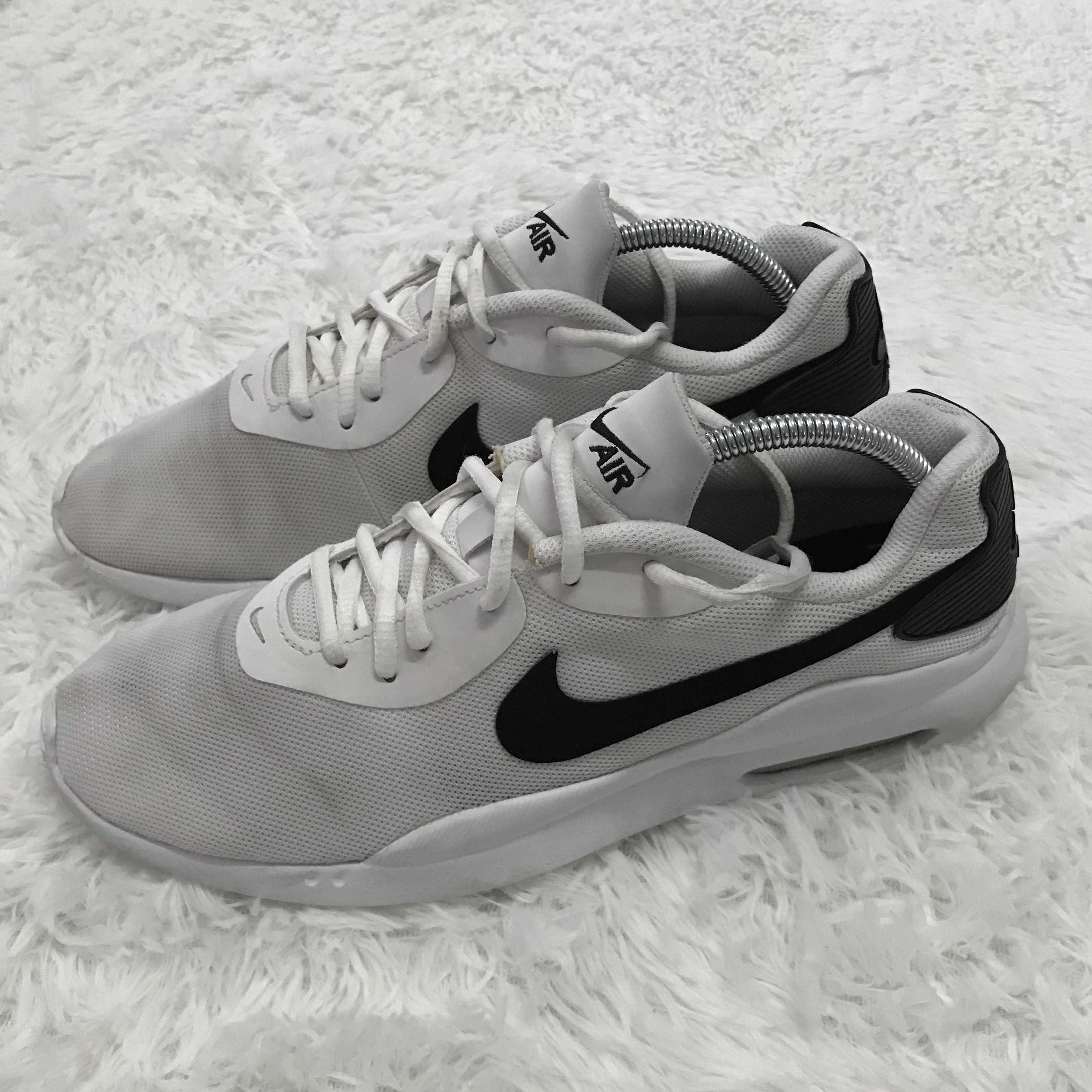 Nike Air Max Oketo White