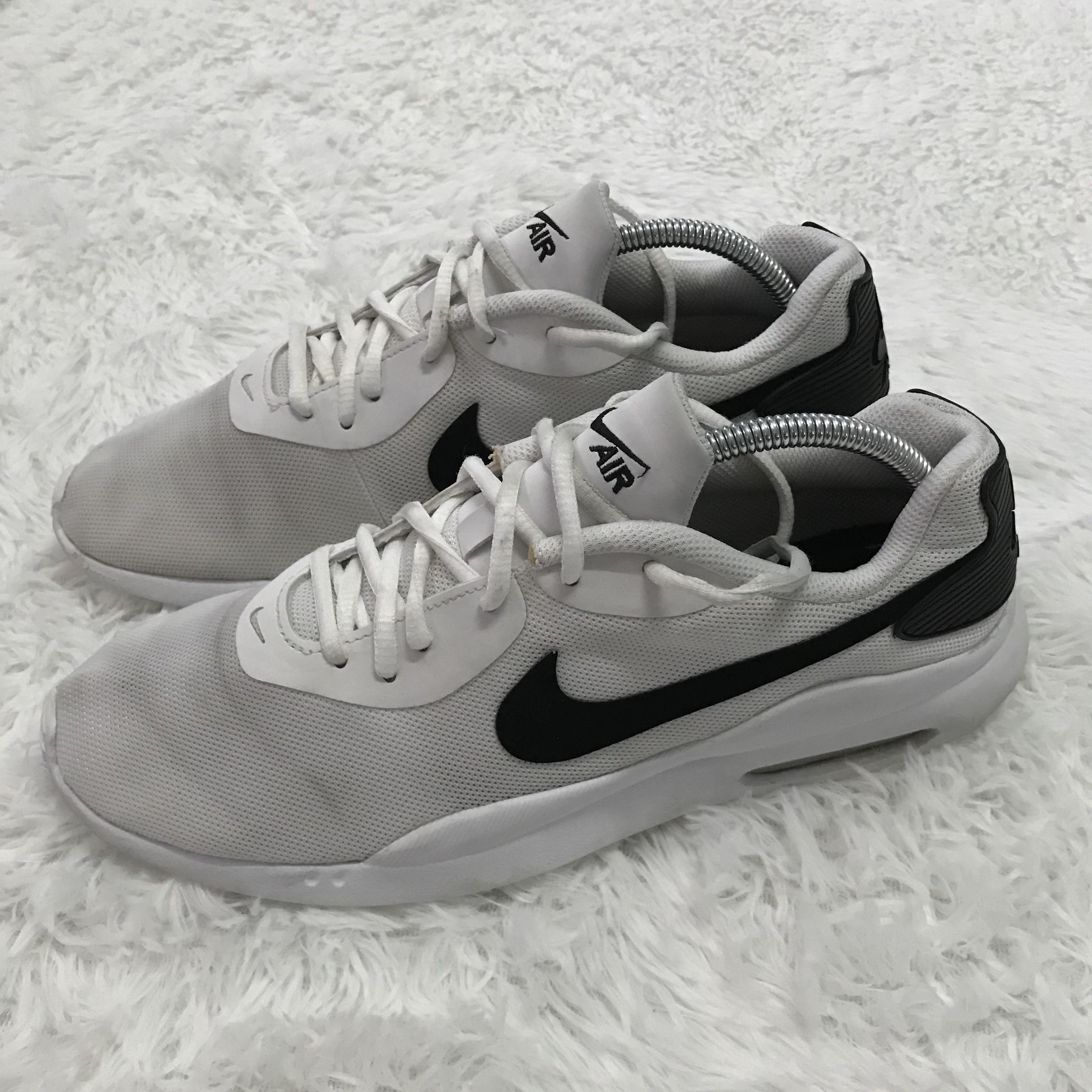 Nike Air Max Oketo White