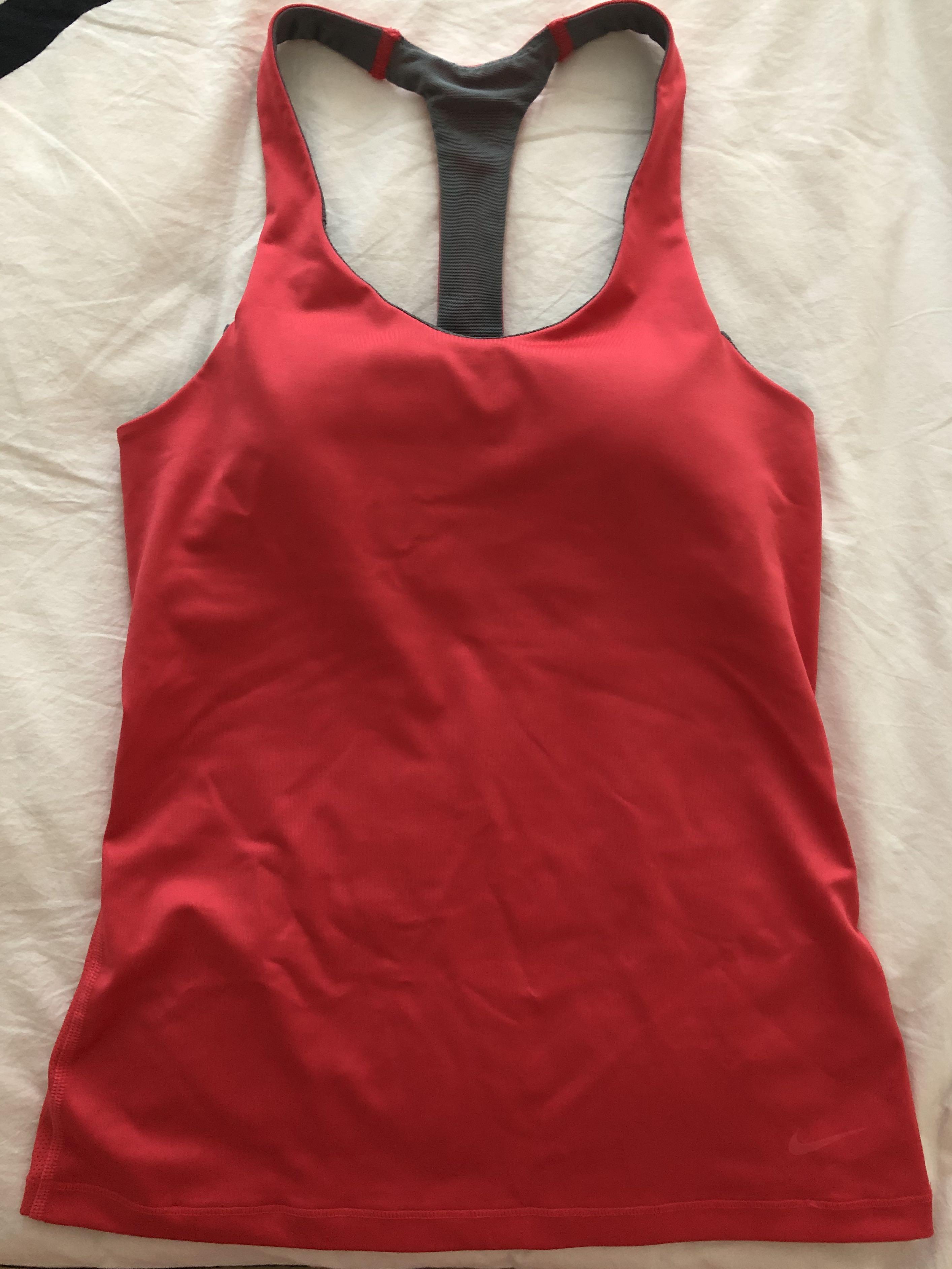 Nike tank top with built in bra Clearance