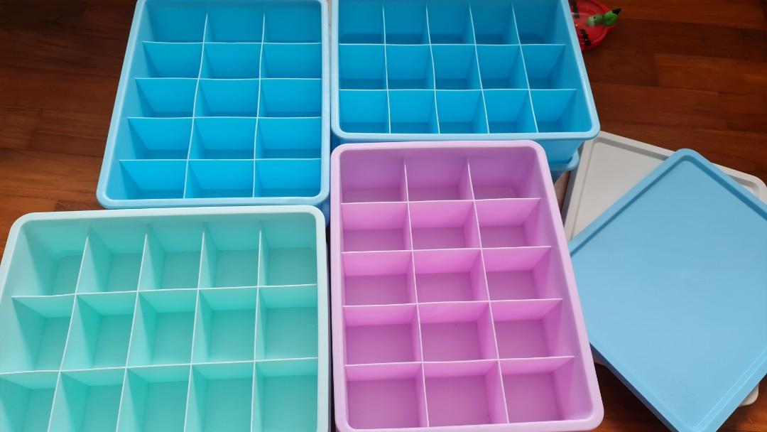 Storage boxes (Category: Storage Boxes & Baskets) located in Singapore. Submitted by ronlynn14 (Listing ID 1092824621, Image 1). Description: storage boxes at $2 each avail: 2 blue 1 purple 2 mint self collect at punggol.
