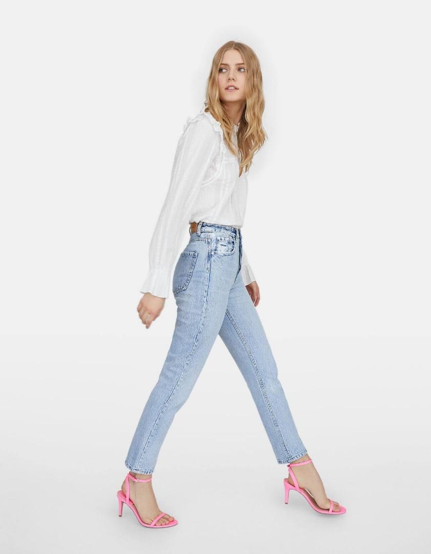 Stradivarius ripped mom jeans not zara, Fesyen Wanita, Pakaian Wanita,  Bawahan di Carousell