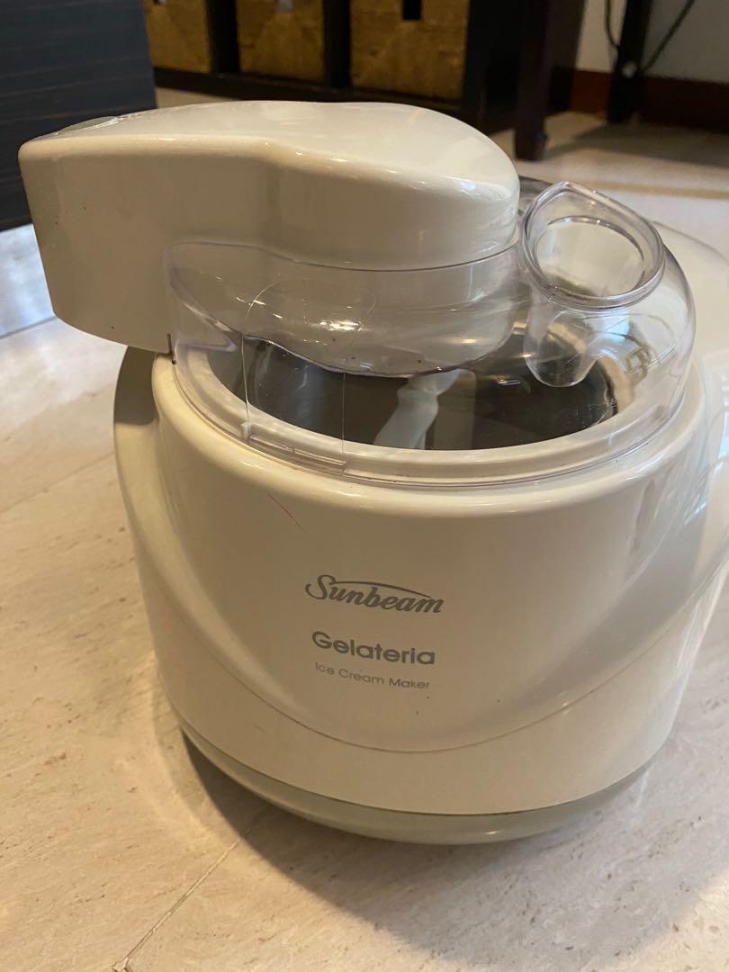 Sunbeam gelateria store ice cream maker