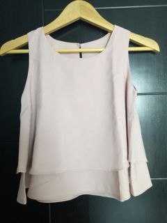 (Kategori: ) berada di . Dikirim oleh celwardrobe (ID iklan 1092827890, Gambar 1). Deskripsi: .