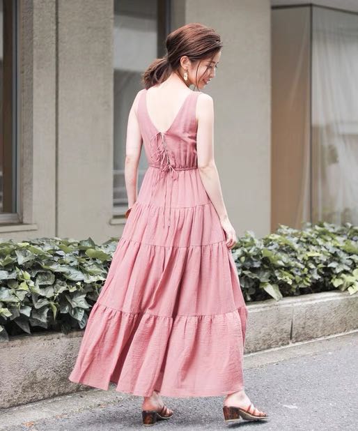 Who S Who Chico Sleeveless Tiered Skirt One Piece Women S Fashion Dresses Sets Dresses On Carousell