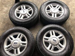 17" Ford Expedition used mags 6Holes pcd 135 with  275-65-r17 Yokohama used tires