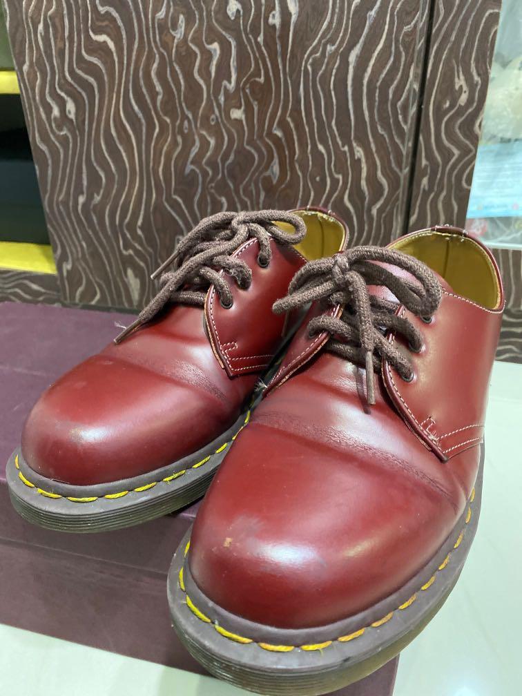 3 eyelet doc martens deals