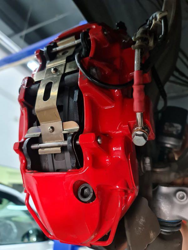 Model CTS V6 6 Pot Brembo Brake Caliper bmw f10, Car Accessories, Tyres & Rims on Carousell