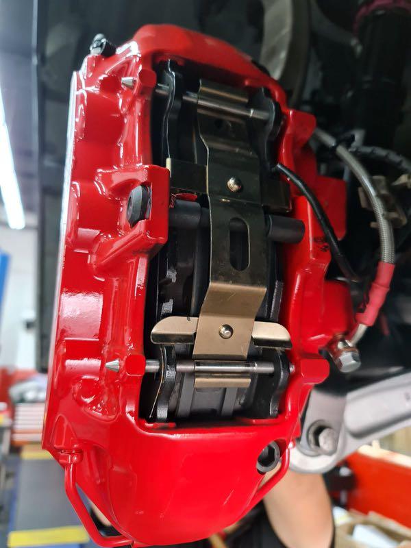 Model CTS V6 6 Pot Brembo Brake Caliper bmw f10, Car Accessories, Tyres & Rims on Carousell