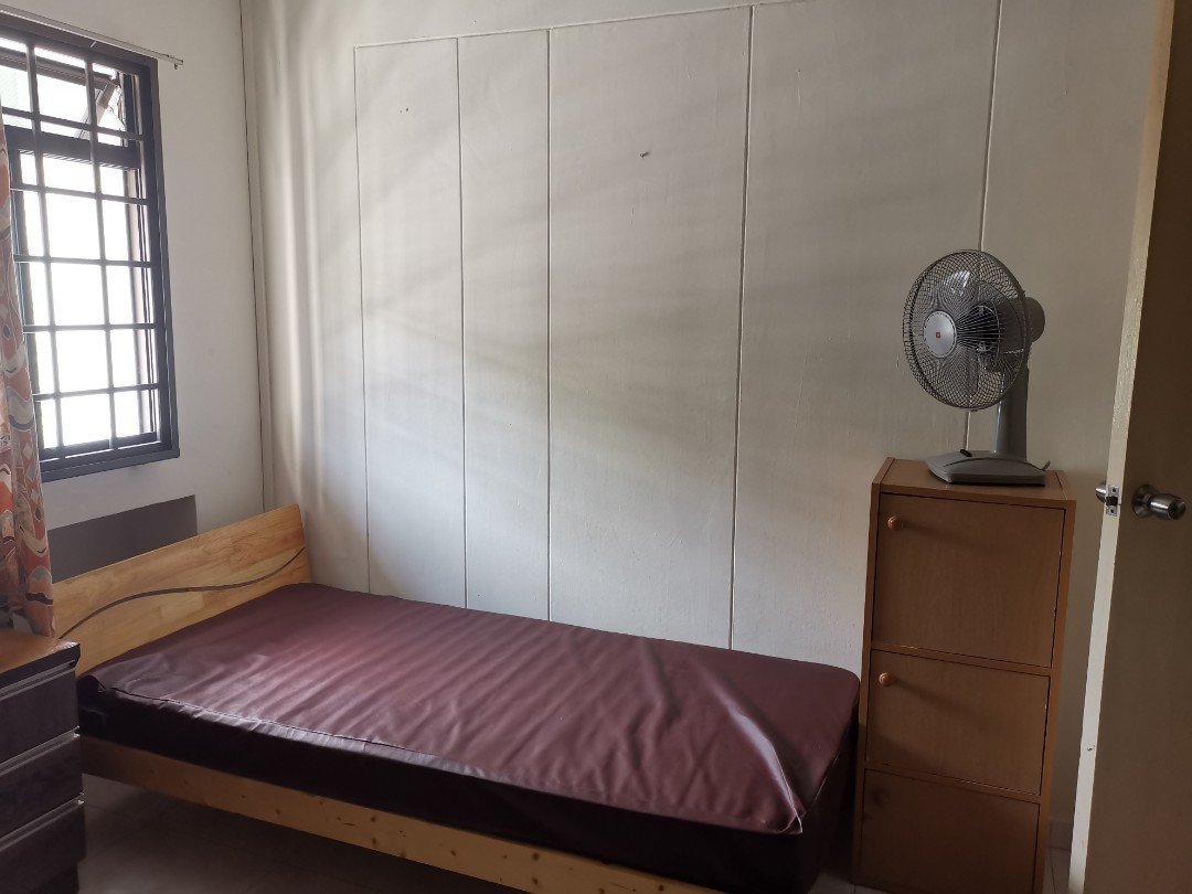 (Category: ) located in . Submitted by cyl_vash (Listing ID 1093115582, Image 1). Description: .