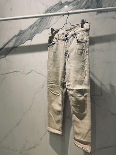 （分類：）位於 。 由 makchii 提交（商品編號 1093050590，圖片 1）。簡介： 。
