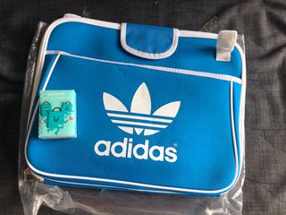（分類：）位於 。 由 yeahhhhhhhh 提交（商品編號 1093083384，圖片 1）。簡介： 。