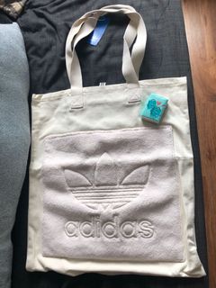 （分類：）位於 。 由 yeahhhhhhhh 提交（商品編號 1093080700，圖片 1）。簡介： 。