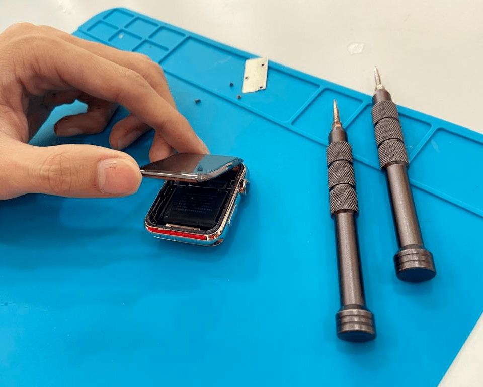 Apple watch screen glass replacement shop