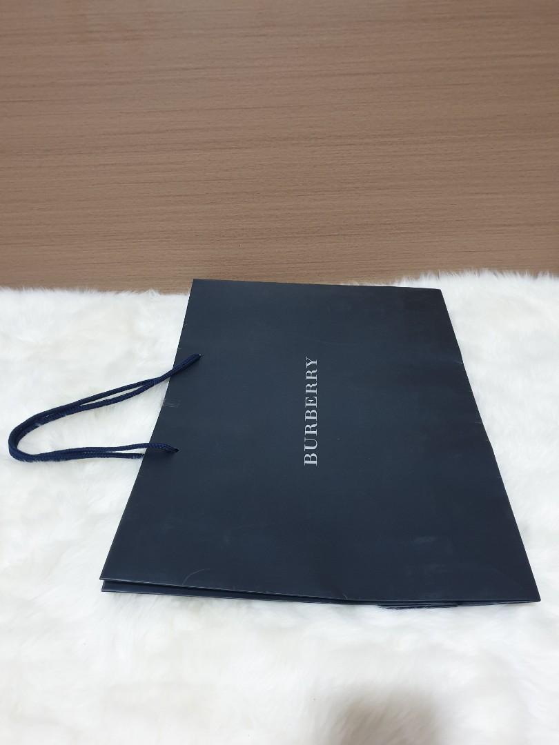 Authentic Burberry Paperbag (Category: Luxury Accessories) located in Pasig City. Submitted by castlescollections (Listing ID 1093076102, Image 2). Description: authentic burberry paperbag 43.5×31.5××11.5cm.