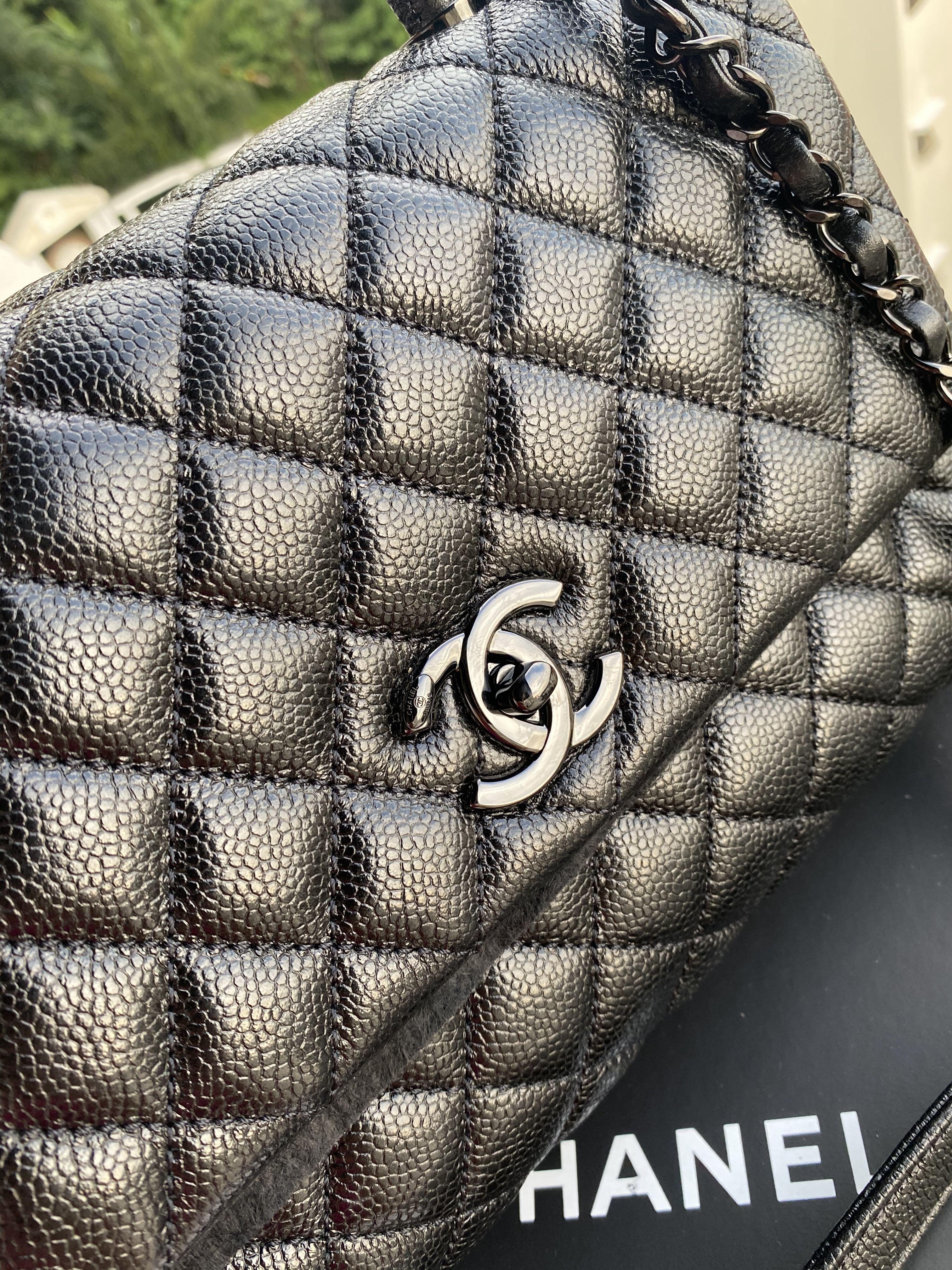 Chanel coco handle so black (29cm), Luxury, Bags & Wallets on Carousell
