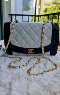 (Category: ) located in . Submitted by classic_preloved (Listing ID 1093099924, Image 1). Description: .