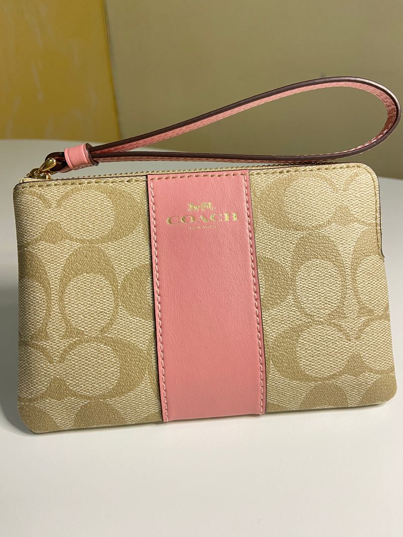 COACH® Outlet  Corner Zip Wristlet In Signature Leather