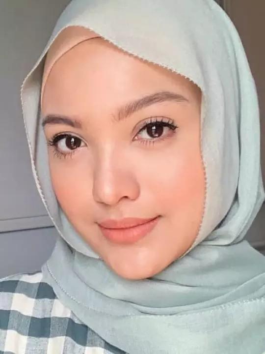 White Cotton Eyelash Shawl