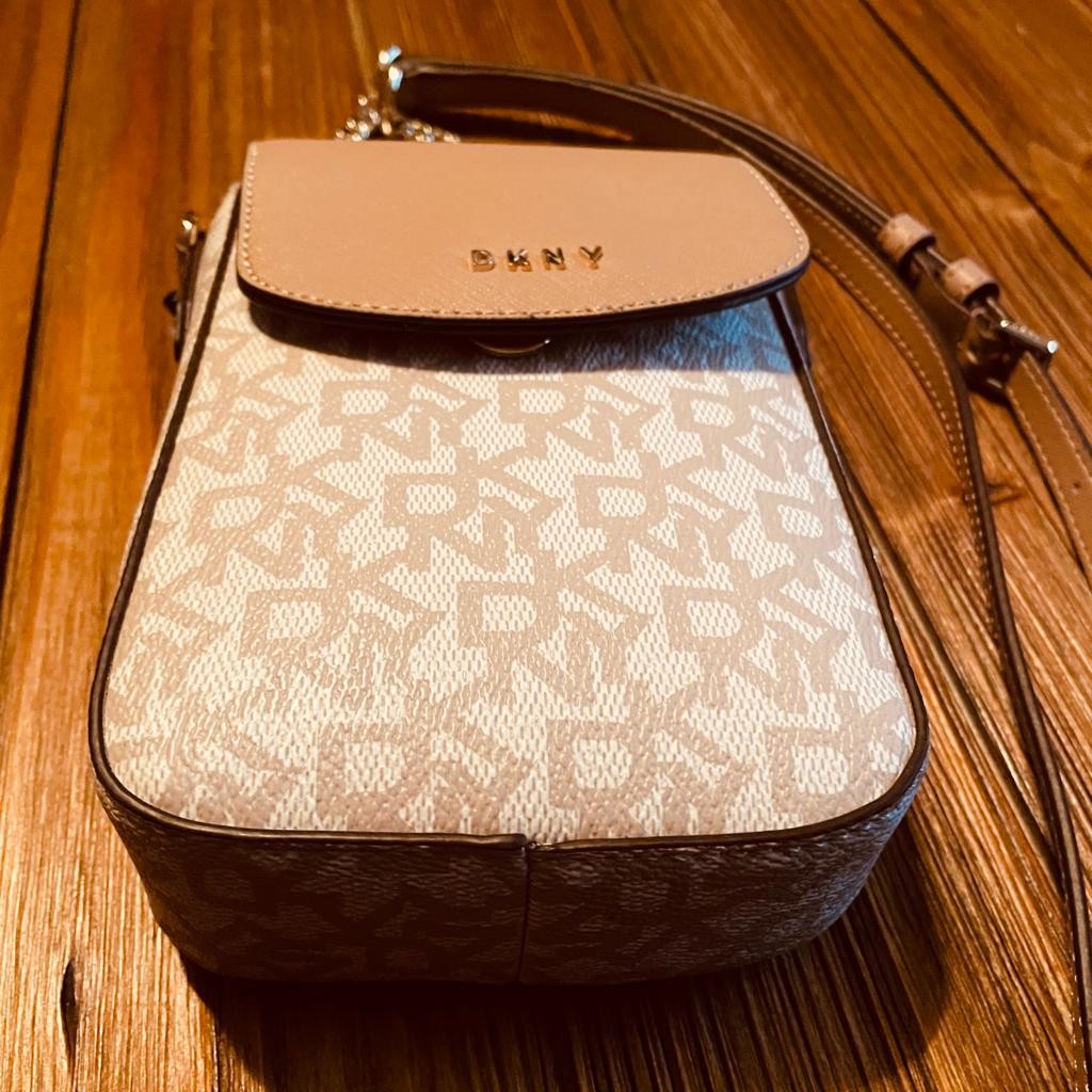 Dkny 2025 phone crossbody
