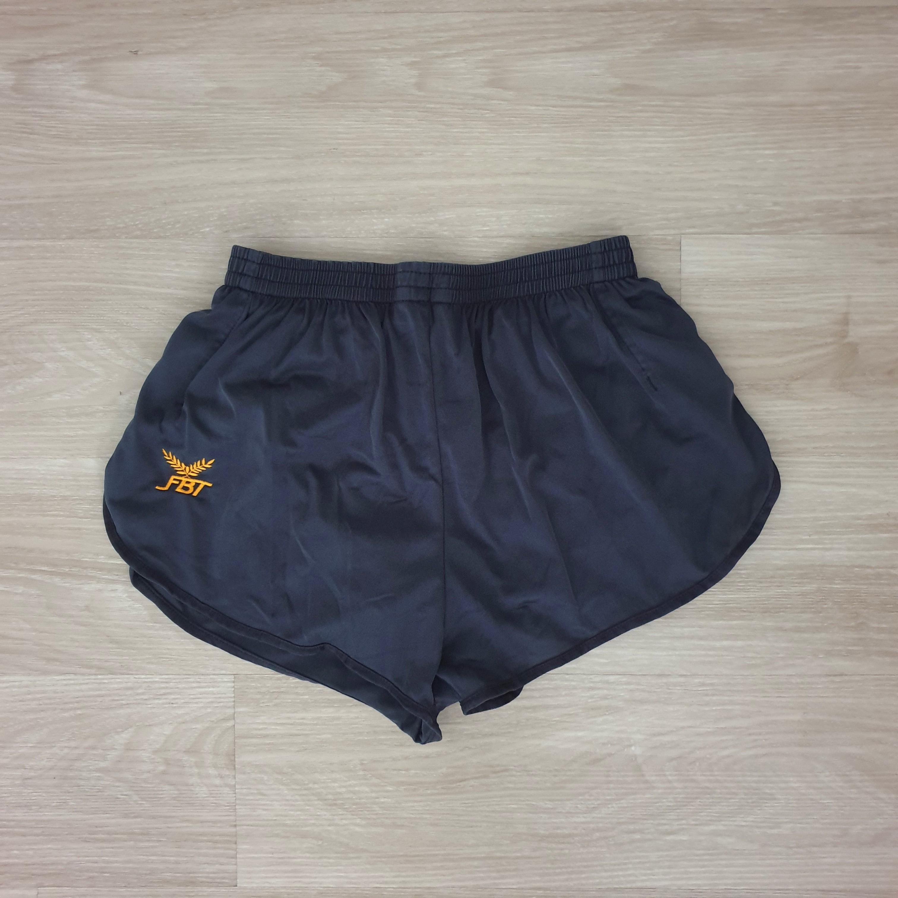 Curve cut shorts new arrivals