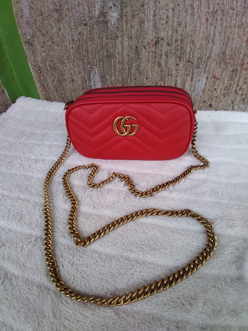 red gucci sling bag