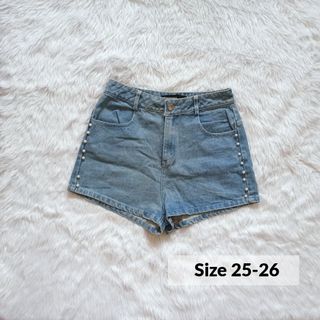 (Category: ) located in . Submitted by save.space (Listing ID 1093144115, Image 1). Description: .