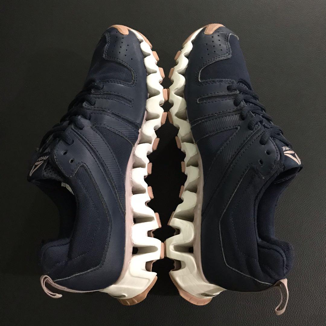 Kasut sport reebok sales
