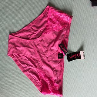 (Category: ) located in . Submitted by jesslimlim (Listing ID 1093115801, Image 1). Description: .