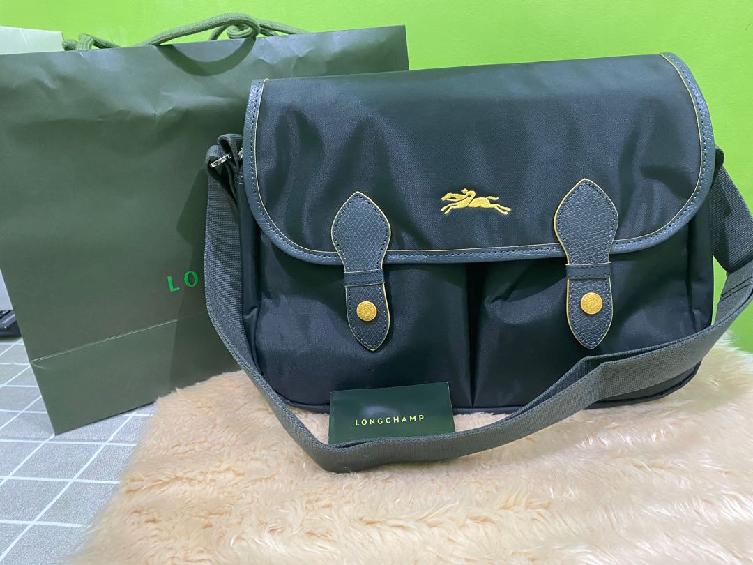 longchamp messenger