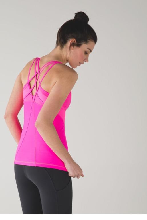 Lululemon strap it like it's hot store
