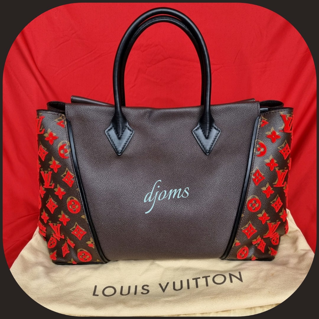 Louis Vuitton Tufted W Monogram Veau Cachemire PM Black