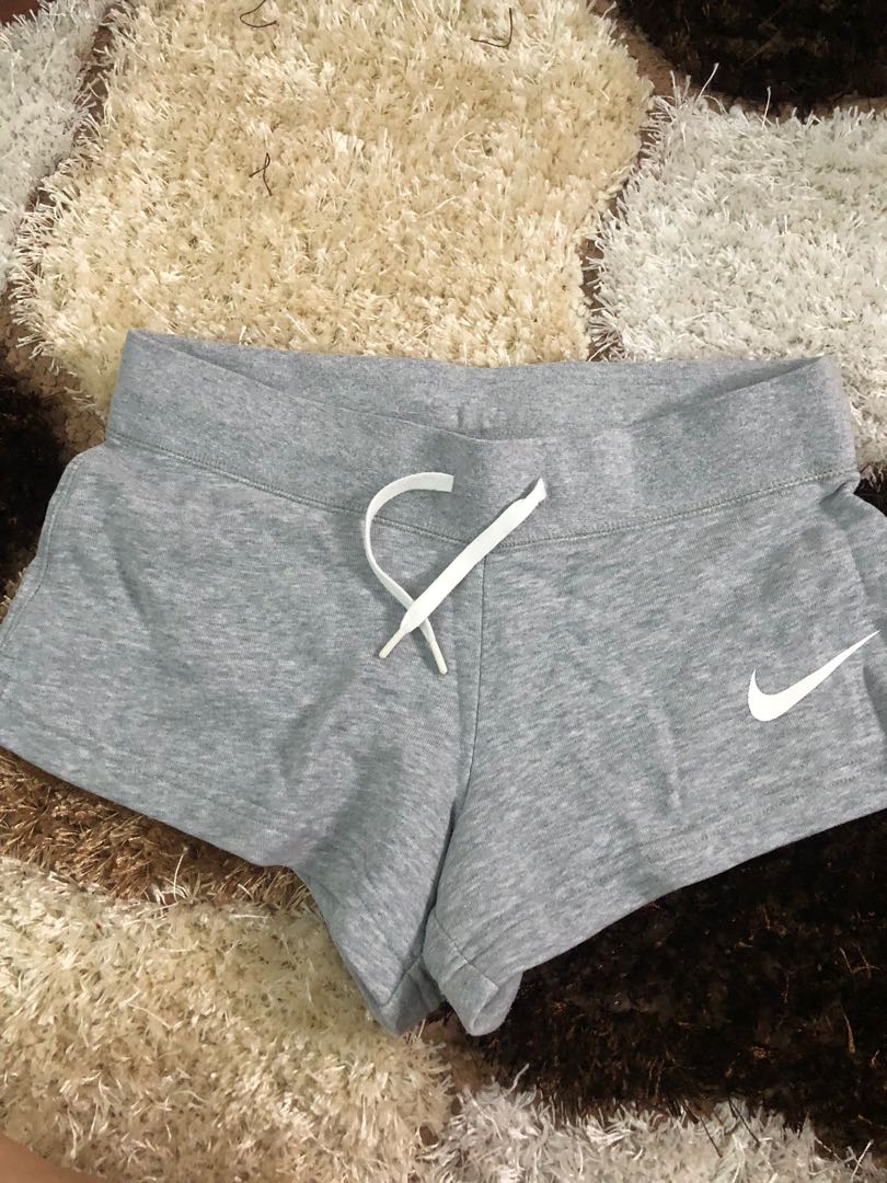 Nike sexy short for workout, Women's 