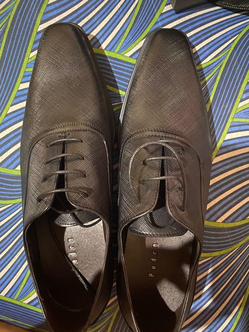 Pedro Embossed Leather Oxford Shoes (Category: Dress Shoes) located in Mandaluyong City. Submitted by emman020298 (Listing ID 1093047451, Image 2). Description: - Bought from Pedro Official Store in Lazada. - Never been used, just tested the size. - Sizes: EU 41, US 8 - Color: Black - RFS: Not my size .