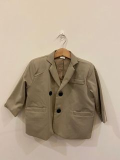 由 aoiqueena (刊登 ID 1093048981，圖片 1) 提交，位於 的 (類別：)，說明：。