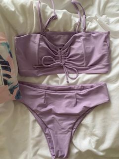 (Category: ) located in . Submitted by declutter_my_closet (Listing ID 1093082105, Image 1). Description: .