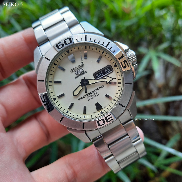 Seiko 5 Sports 7S36B Automatic Watch not Orient or Citizen Fesyen