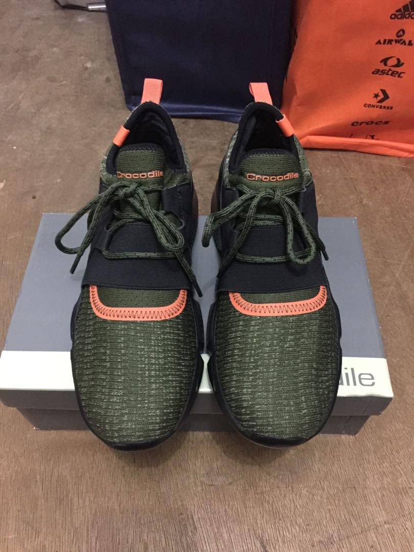 Sepatu sneakers crocodile discount